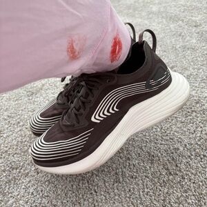 APL Women’s Streamline